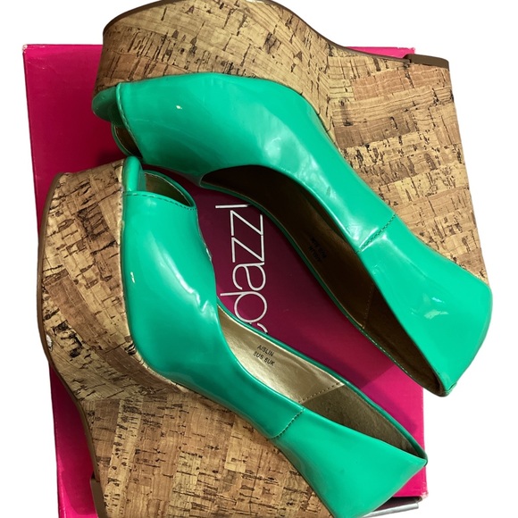 Mint Green Wedges - Picture 3 of 3